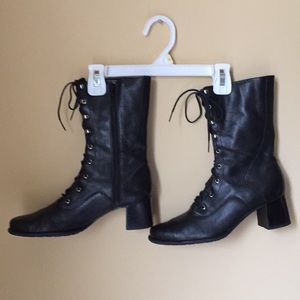naturalizer lace up boots